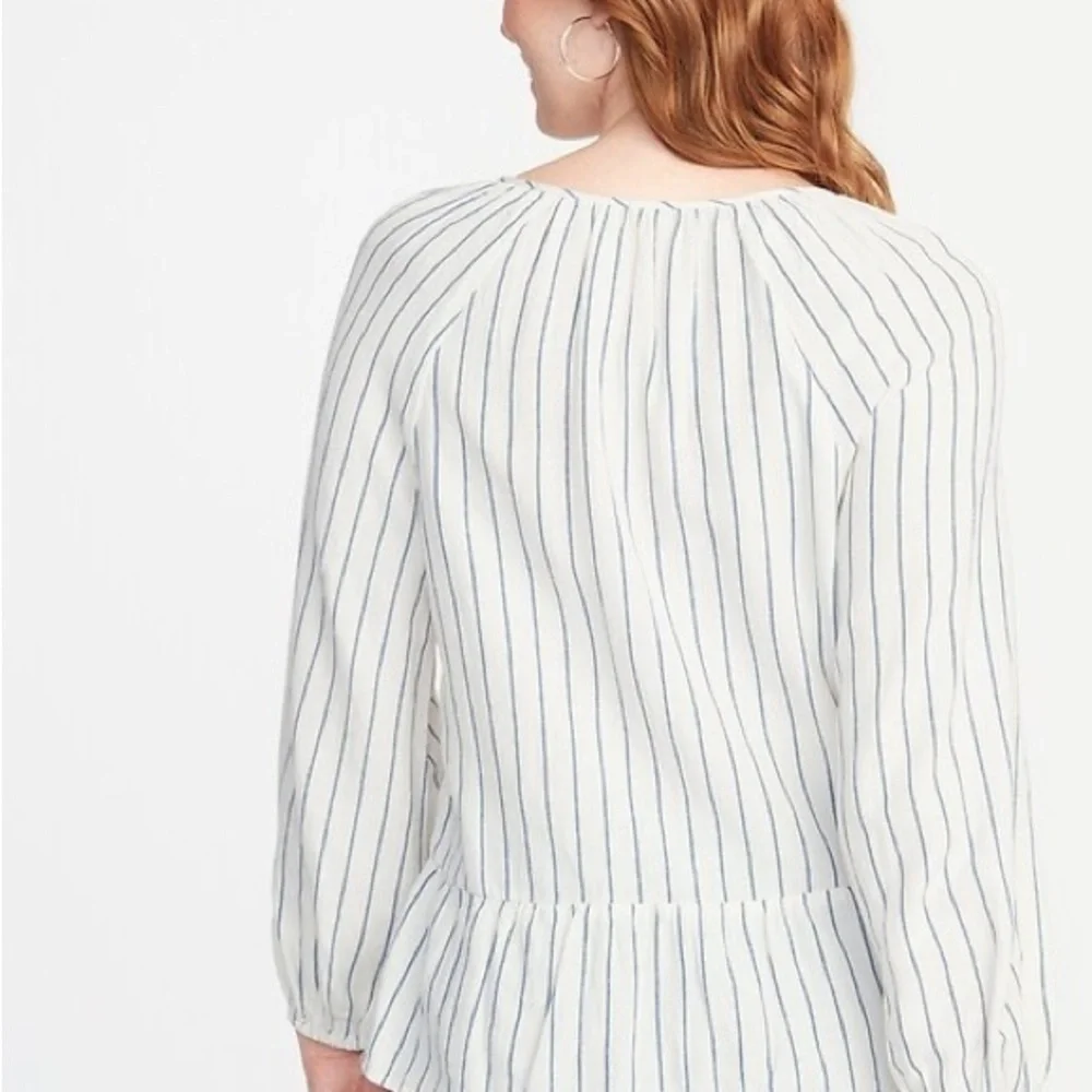 Old Navy White Crepe Peplum Hem Swing Blouse Puff Sleeves XXL